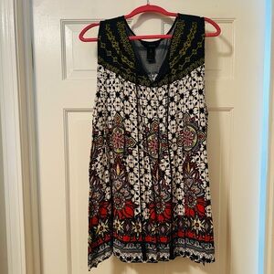 Ali Miles Navy and Yellow Patterned Top